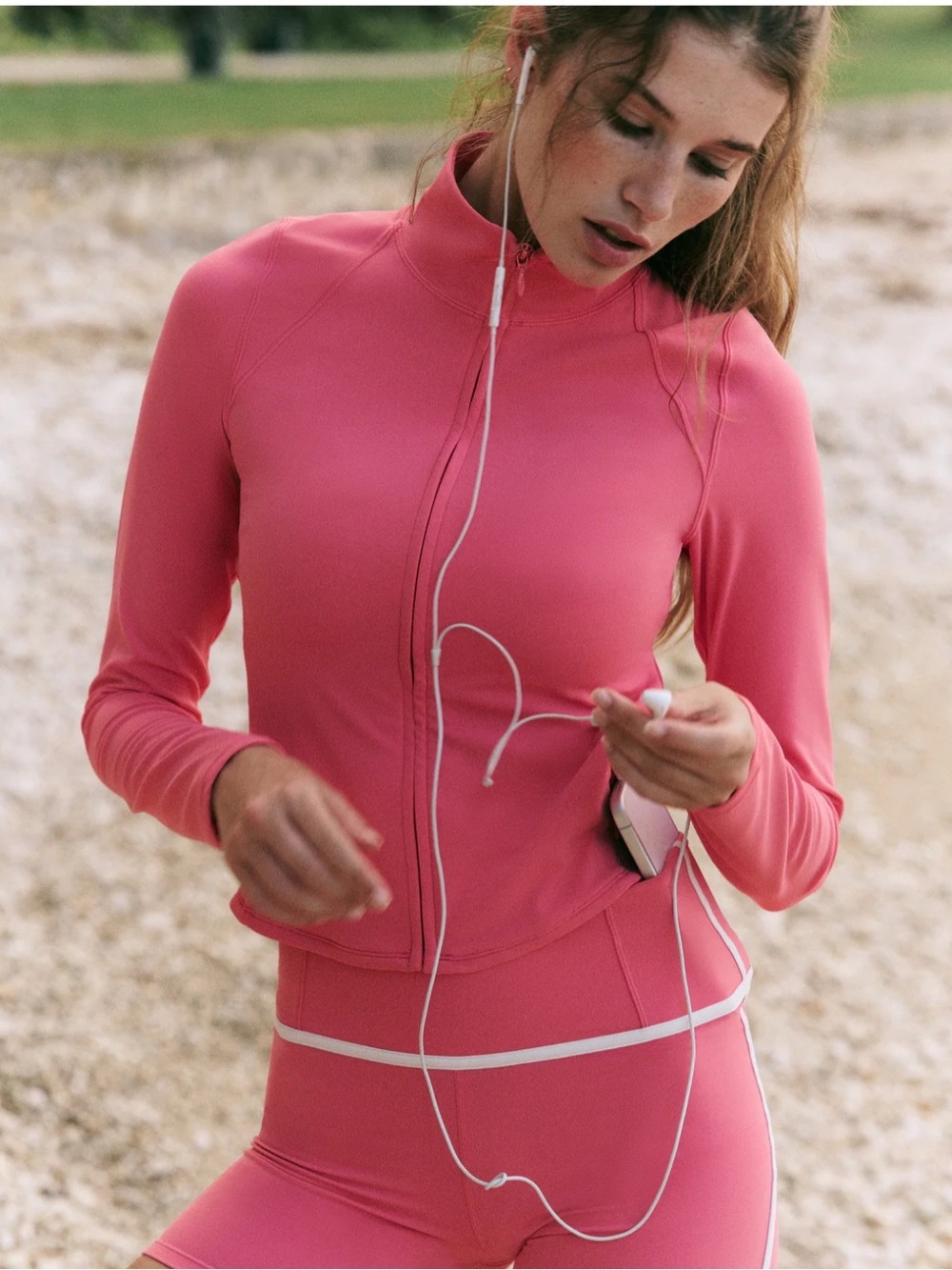Vuori AllTheFeels Full Zip in Sunset Pink